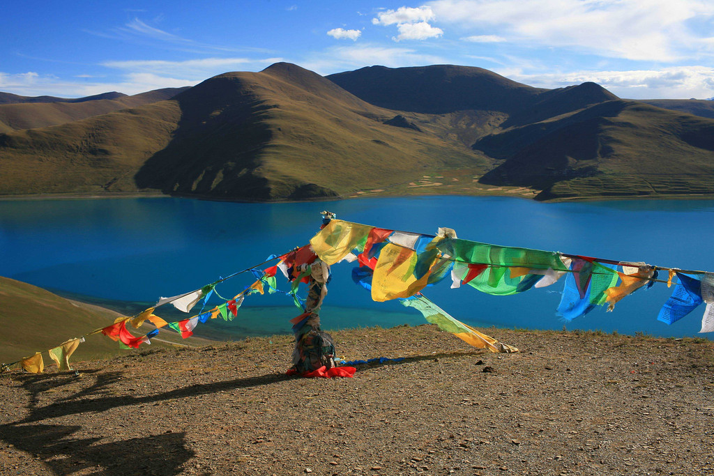 The New York Times Asks: “Are there people who want to visit remote locations in China?”