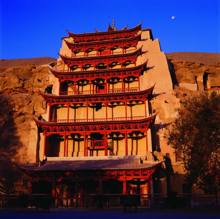 The Mogao Caves and More Top Dunhuang Attractions