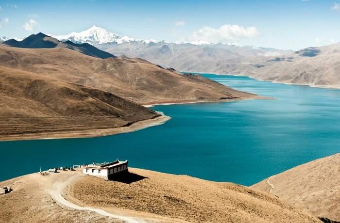 What You Can’t Miss on Your First Trip to Tibet