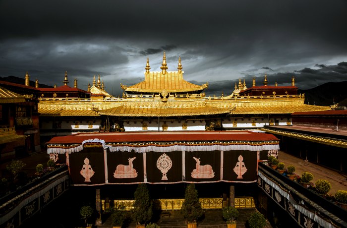 What You Can’t Miss on Your First Trip to Tibet