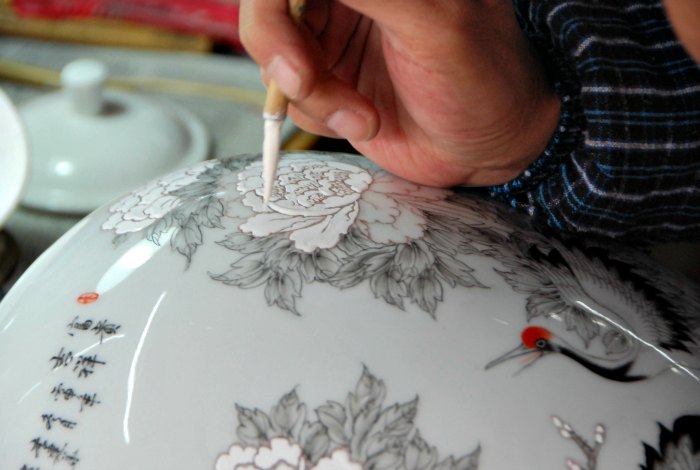 How to Choose Authentic Jingdezhen Ceramics